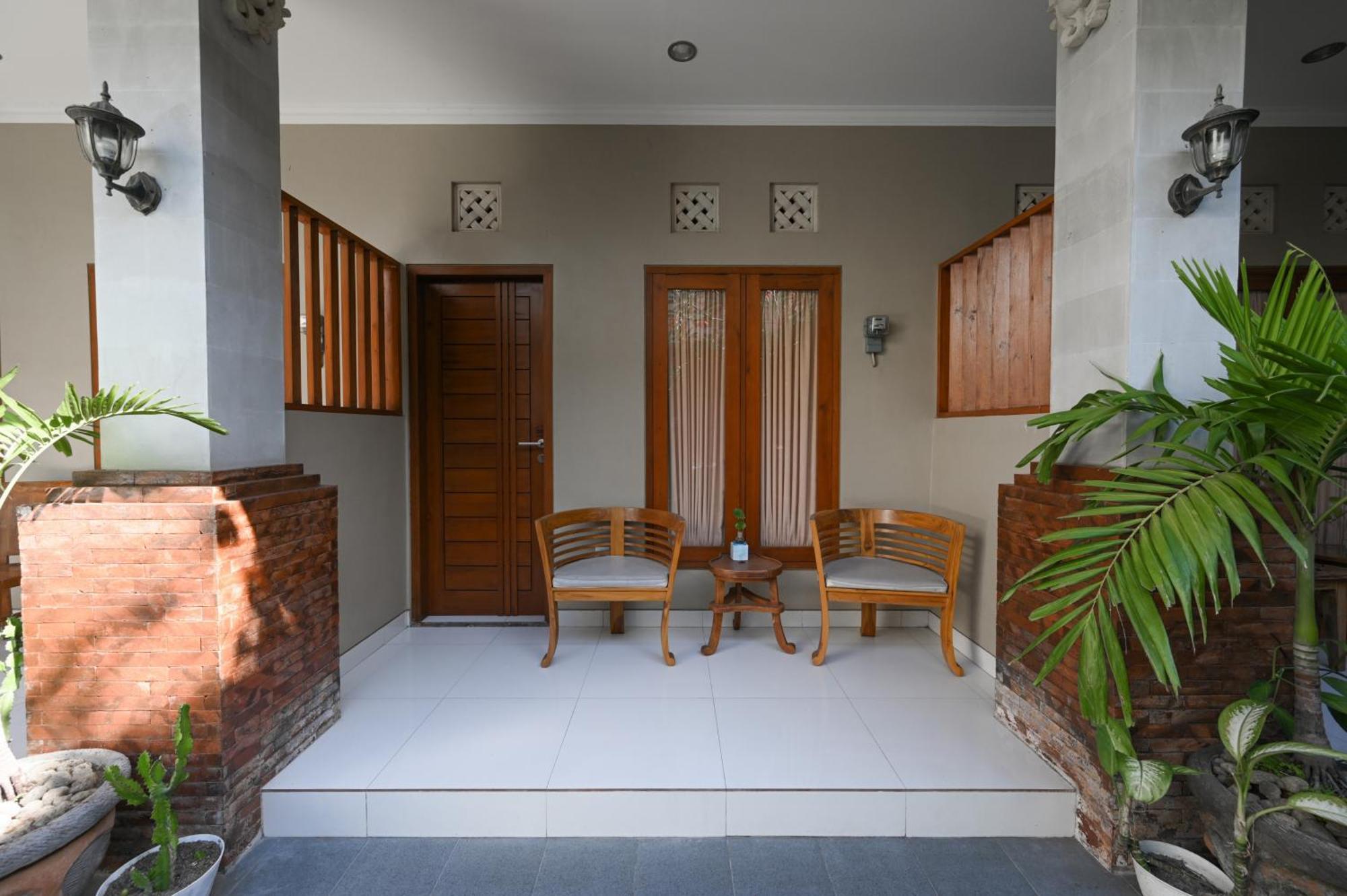 Reddoorz Near Mertasari Beach 2 Pesanggaran Esterno foto