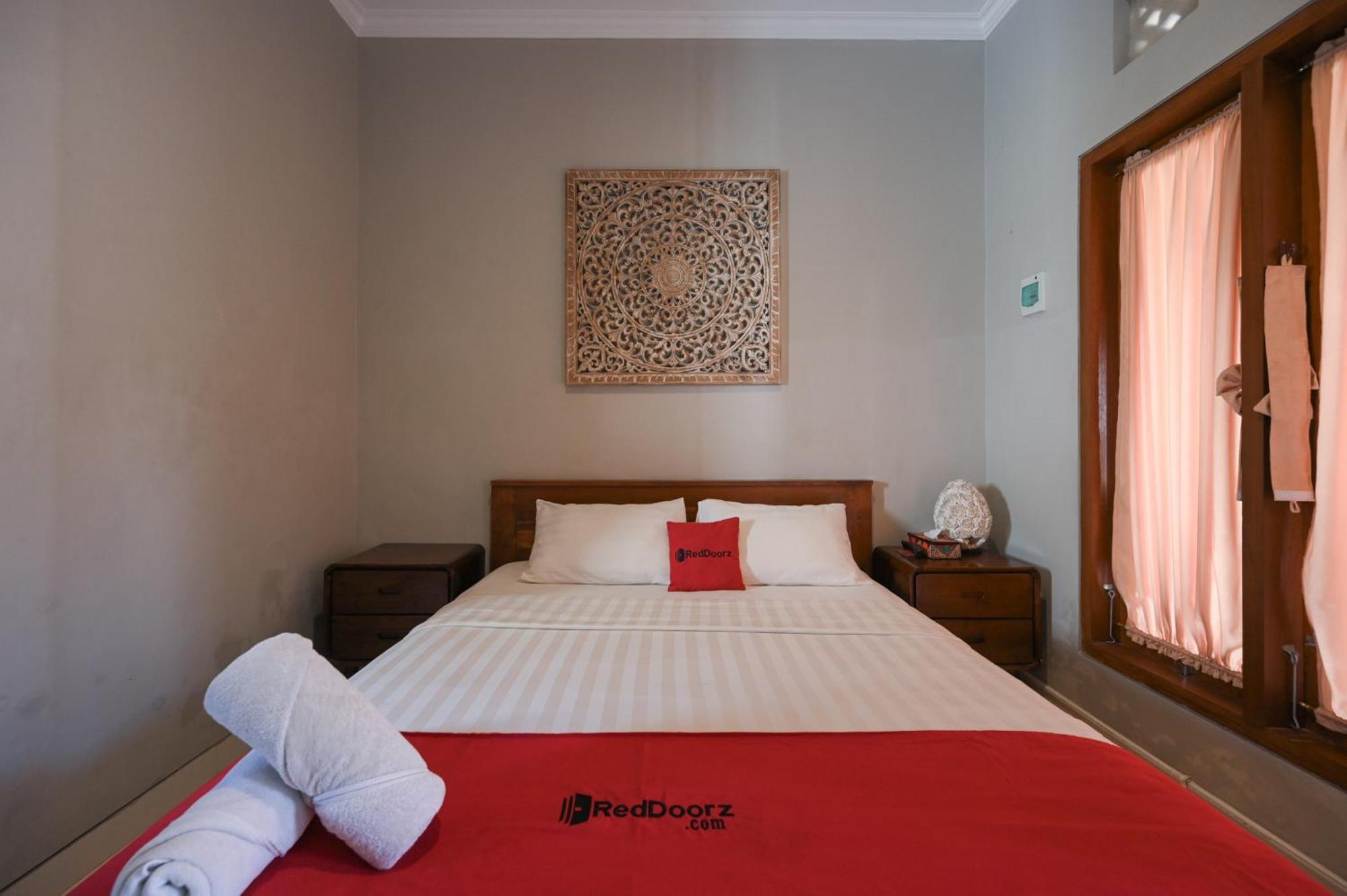 Reddoorz Near Mertasari Beach 2 Pesanggaran Esterno foto