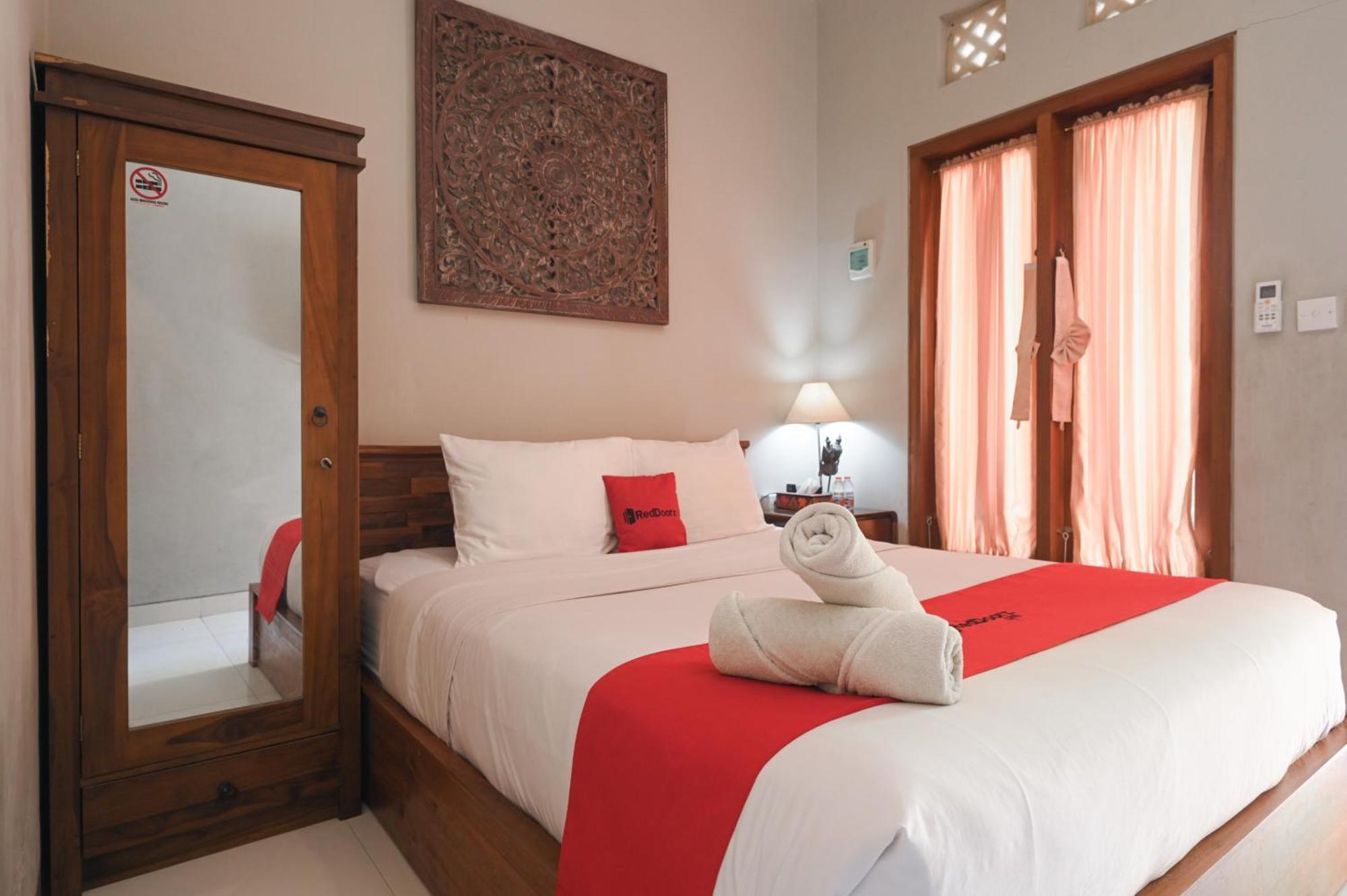 Reddoorz Near Mertasari Beach 2 Pesanggaran Esterno foto