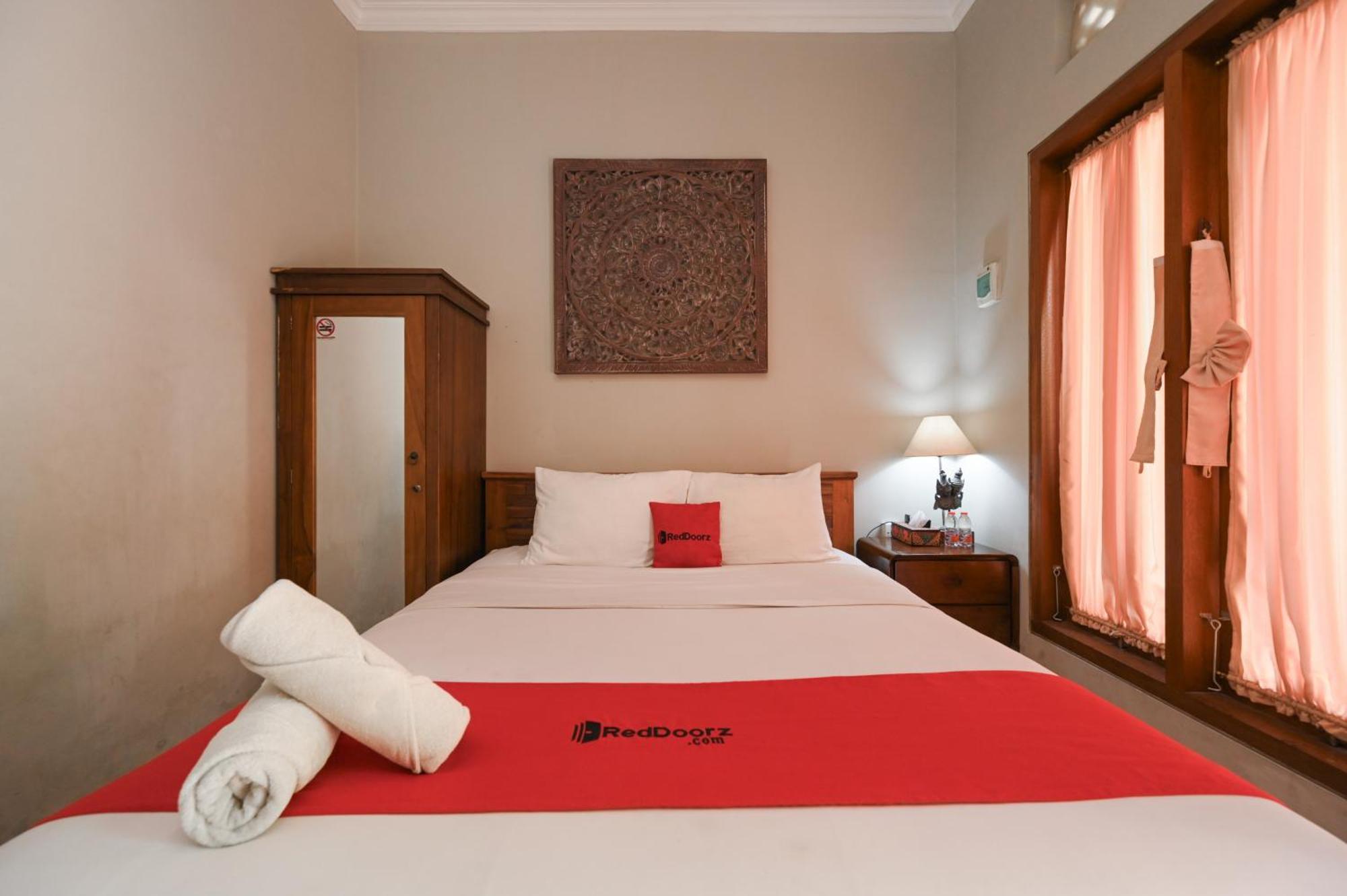 Reddoorz Near Mertasari Beach 2 Pesanggaran Esterno foto