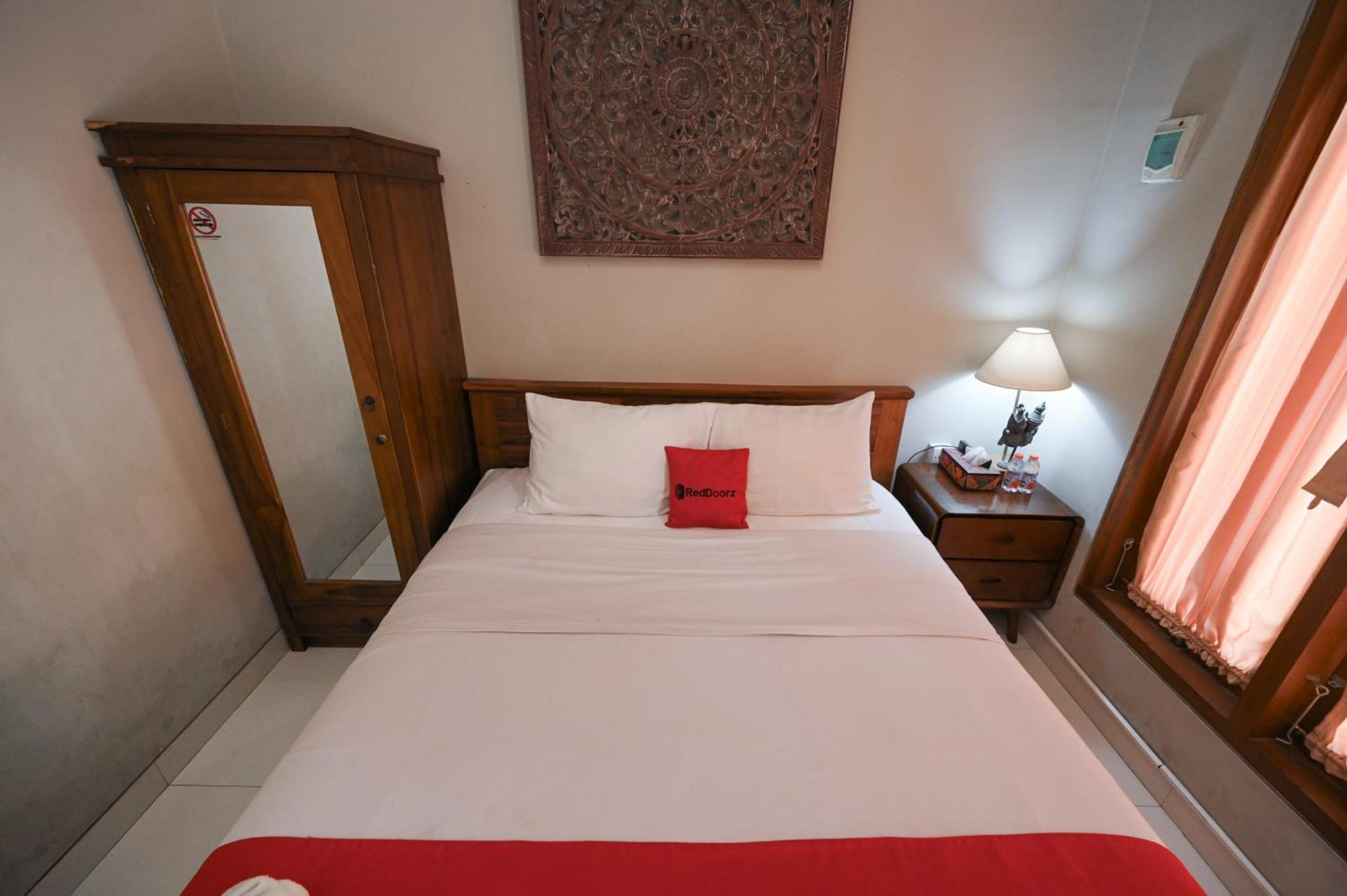 Reddoorz Near Mertasari Beach 2 Pesanggaran Esterno foto